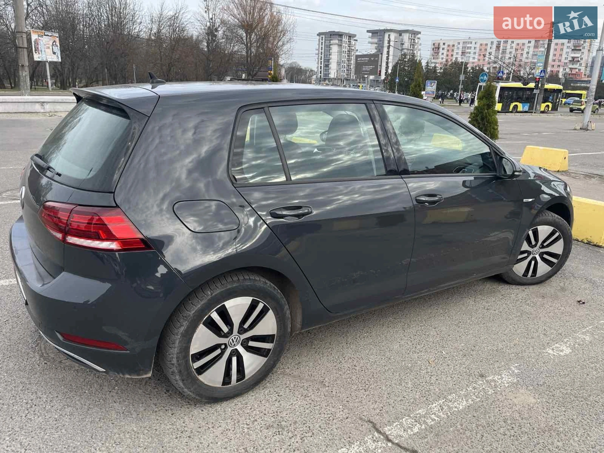 Volkswagen e-Golf, 2020
