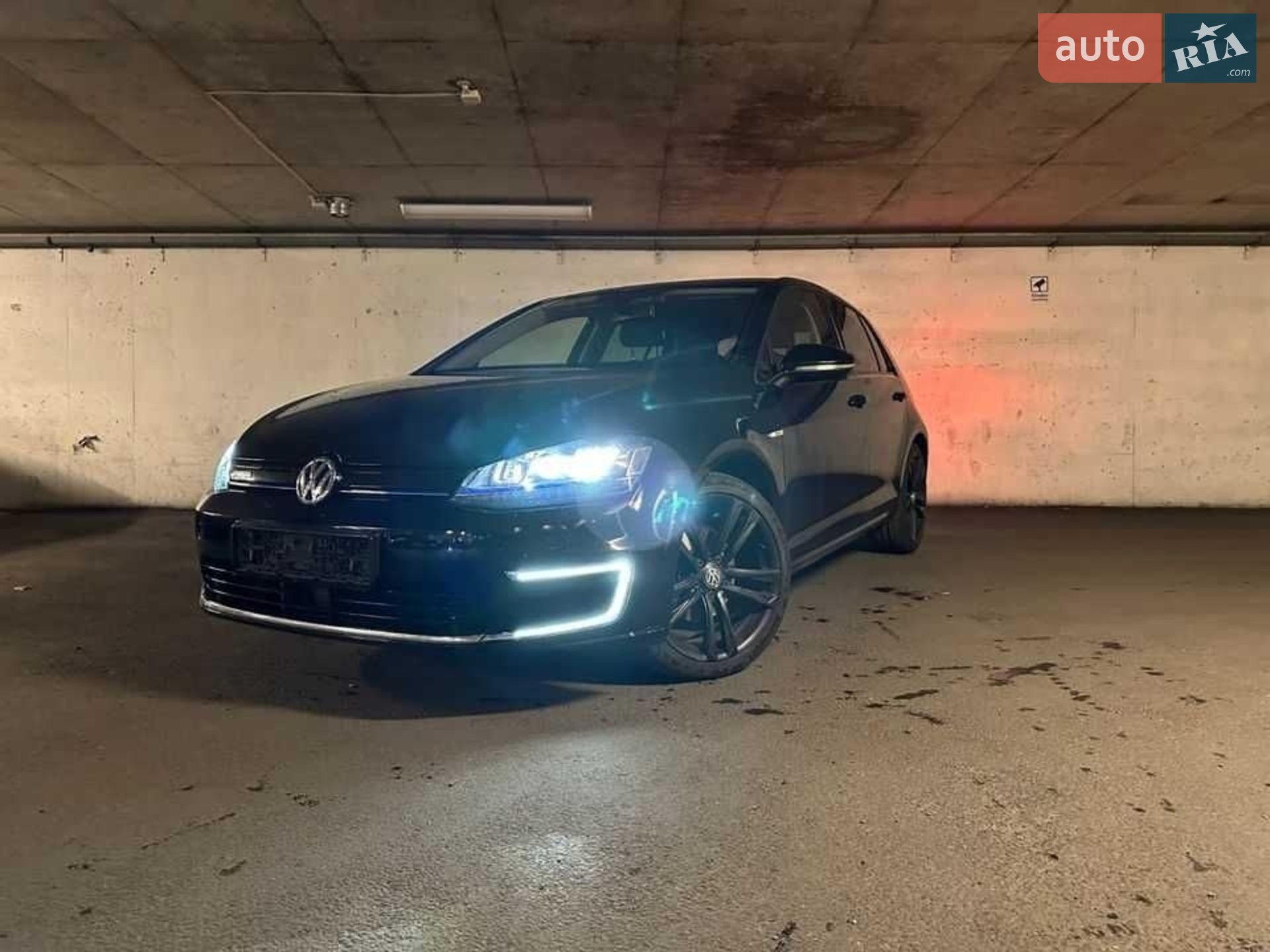 Volkswagen e-Golf, 2014