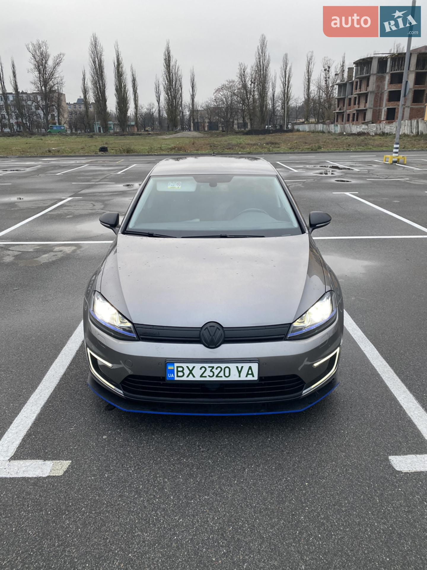 Volkswagen e-Golf, 2015