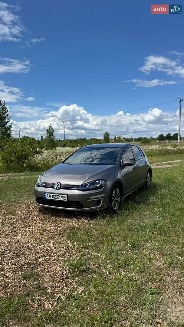 Volkswagen e-Golf, 2014