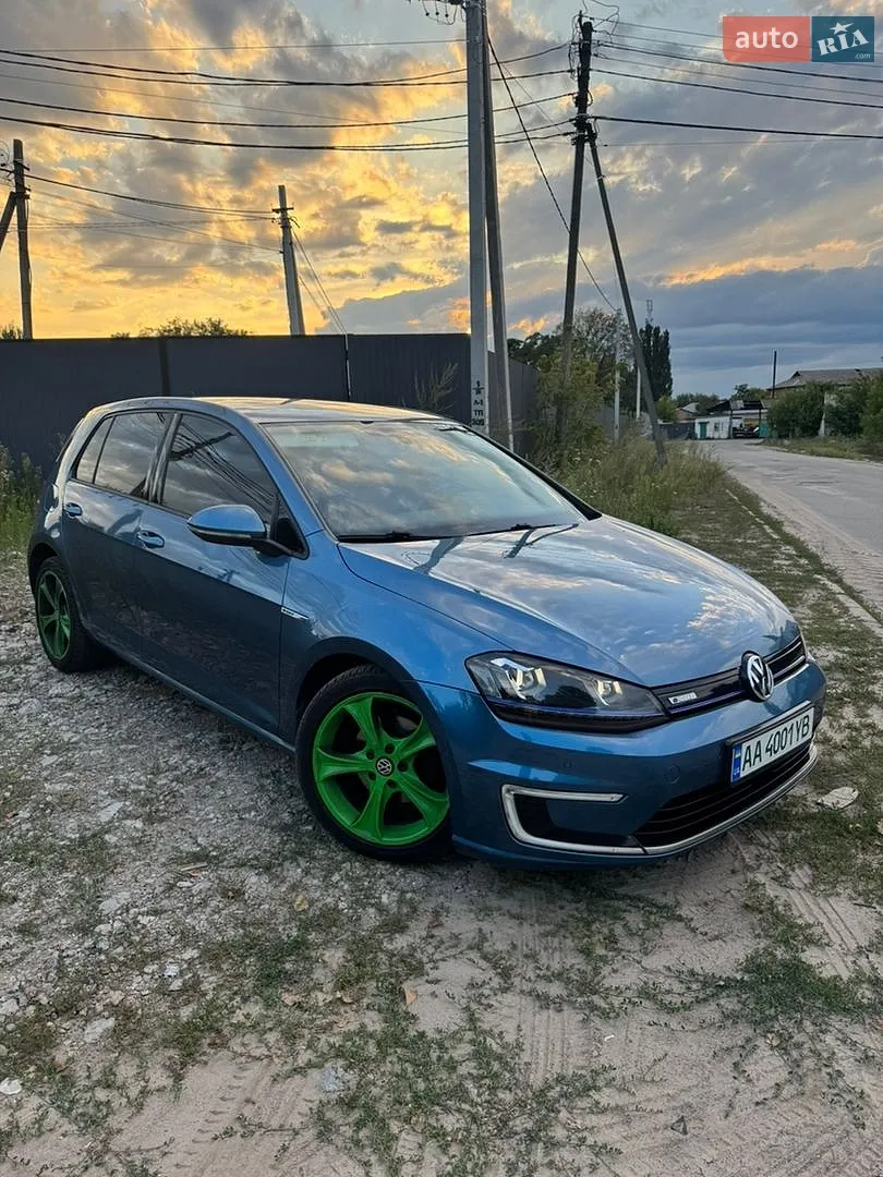 Volkswagen e-Golf, 2014