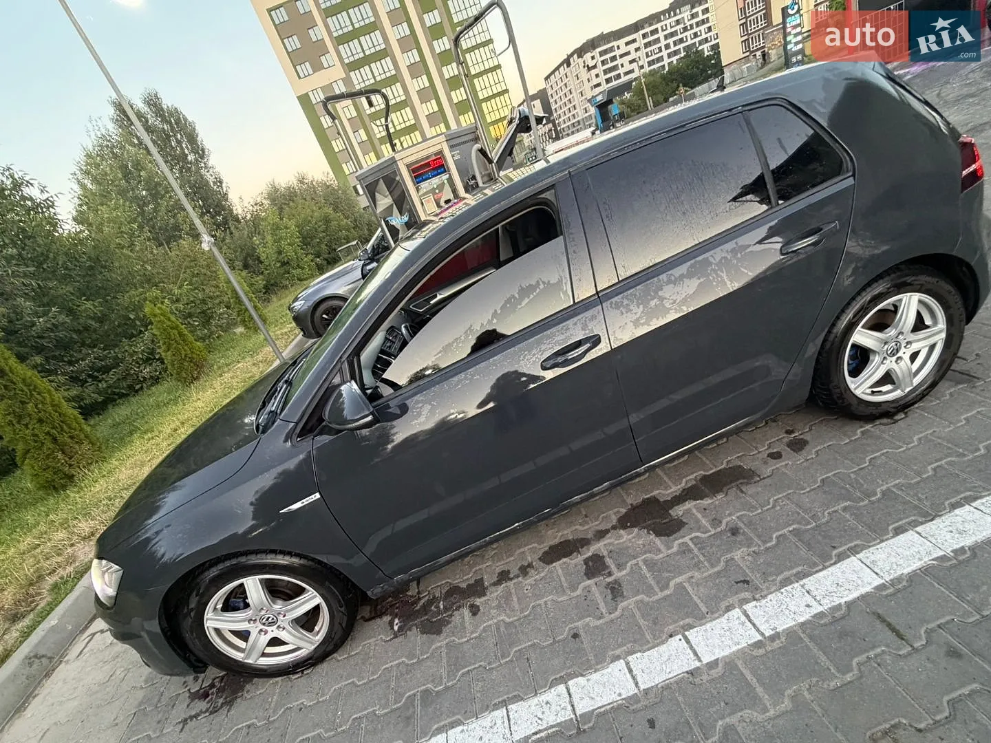 Volkswagen e-Golf, 2015