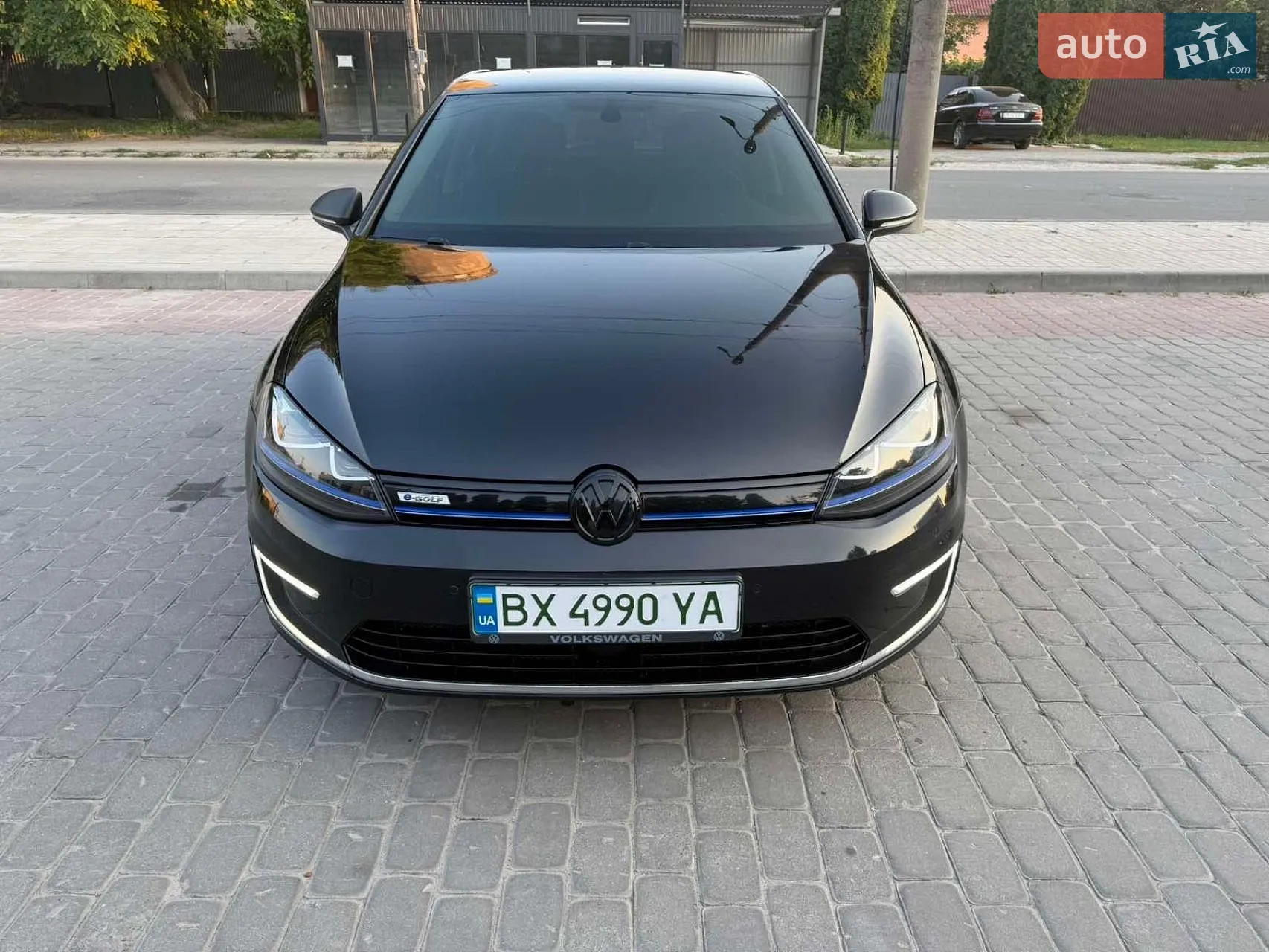 Volkswagen e-Golf, 2015