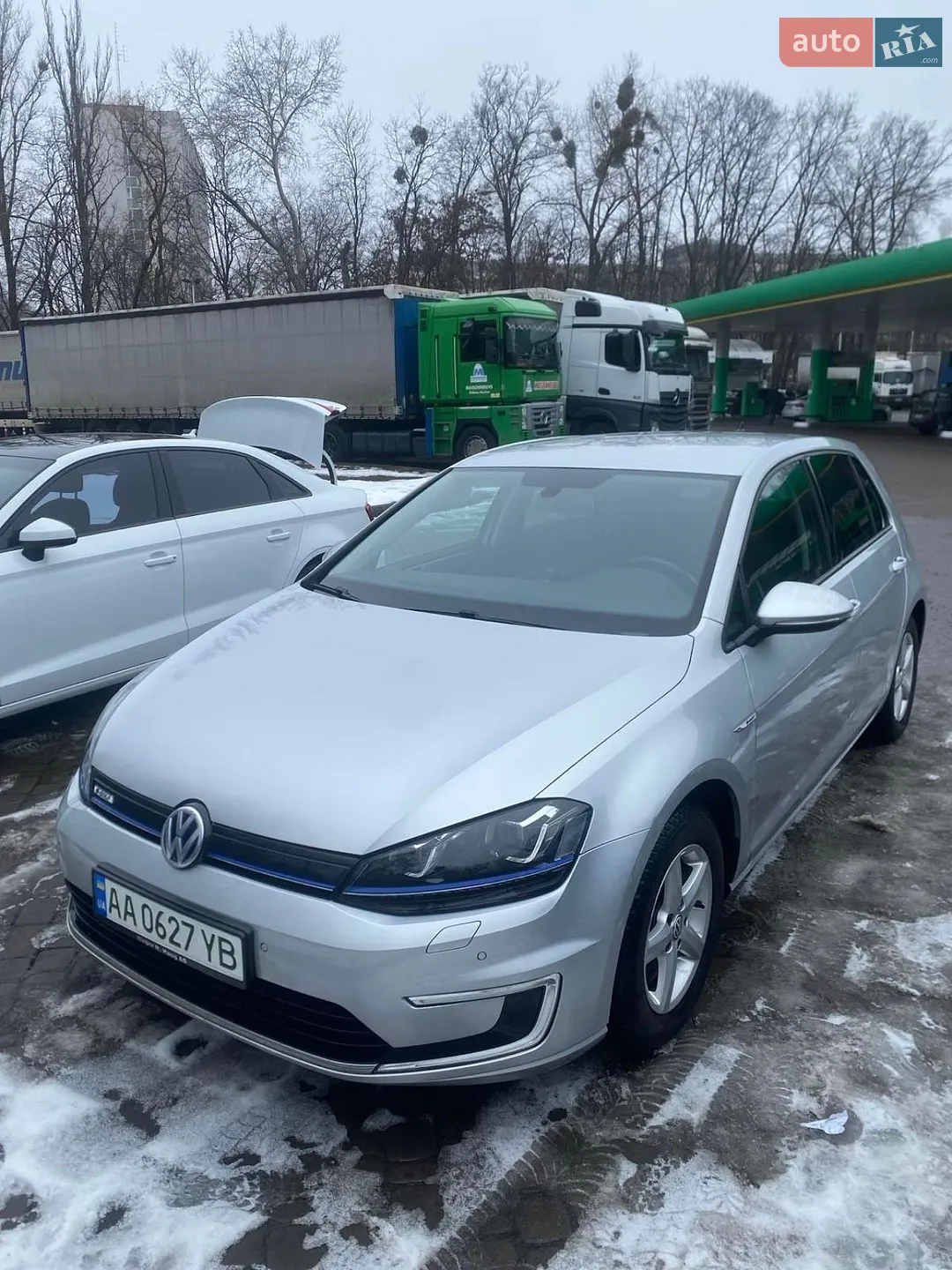 Volkswagen e-Golf, 2015