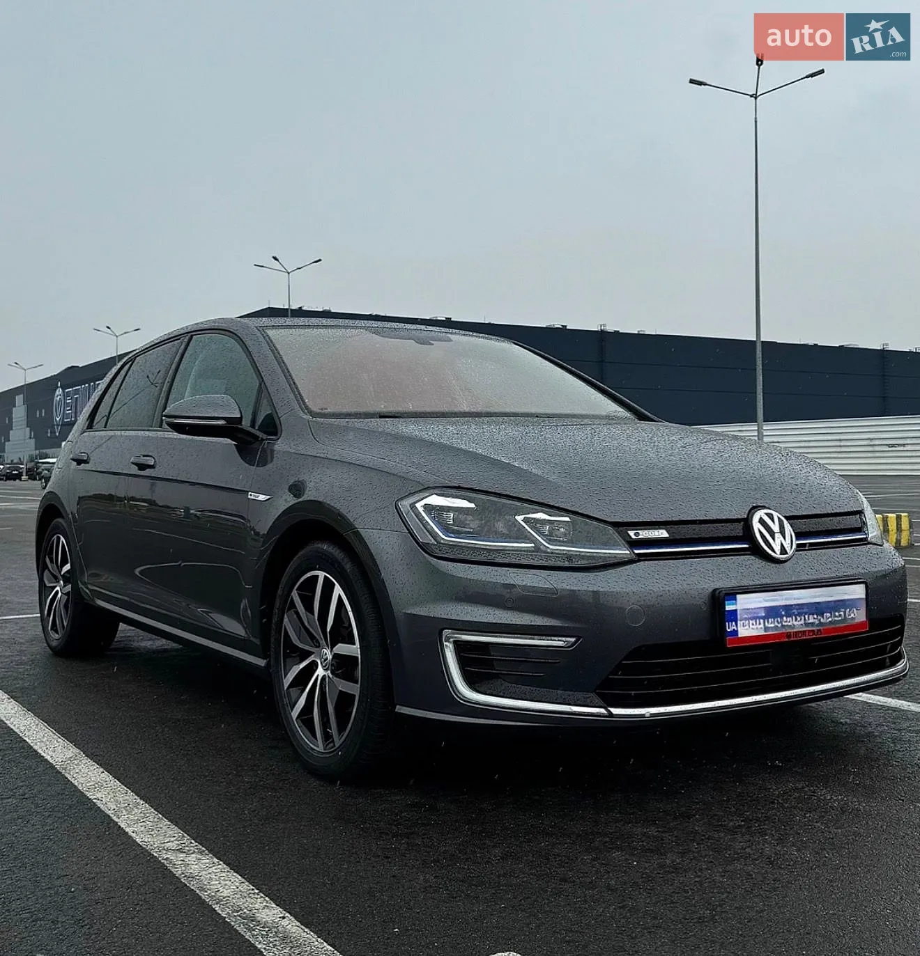Volkswagen e-Golf, 2019