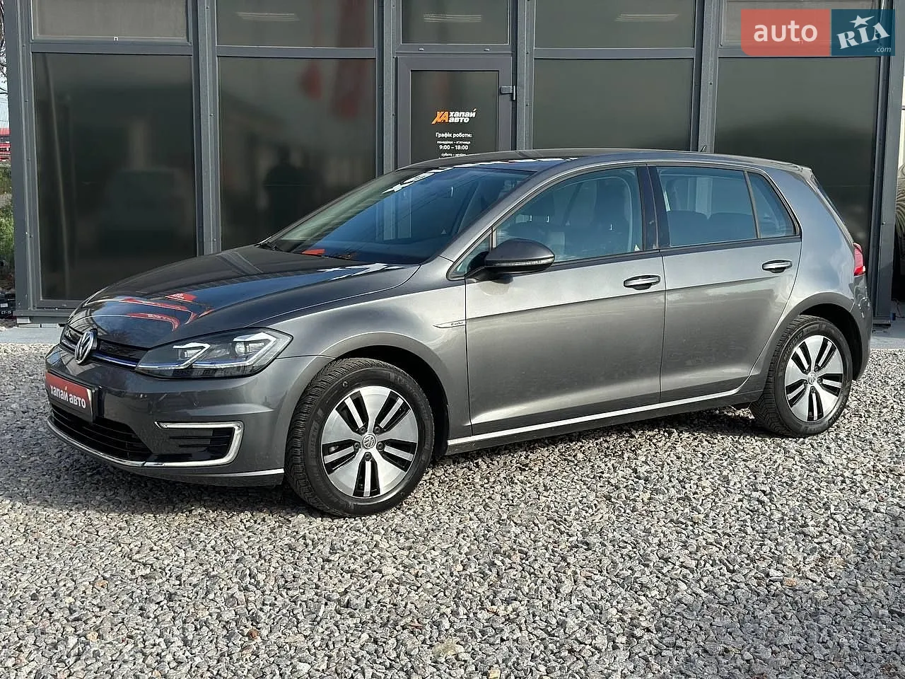 Volkswagen e-Golf, 2019