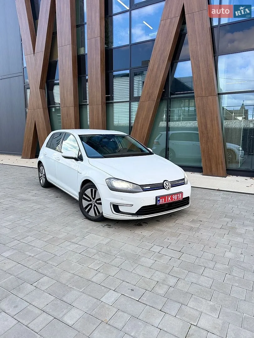 Volkswagen e-Golf, 2014