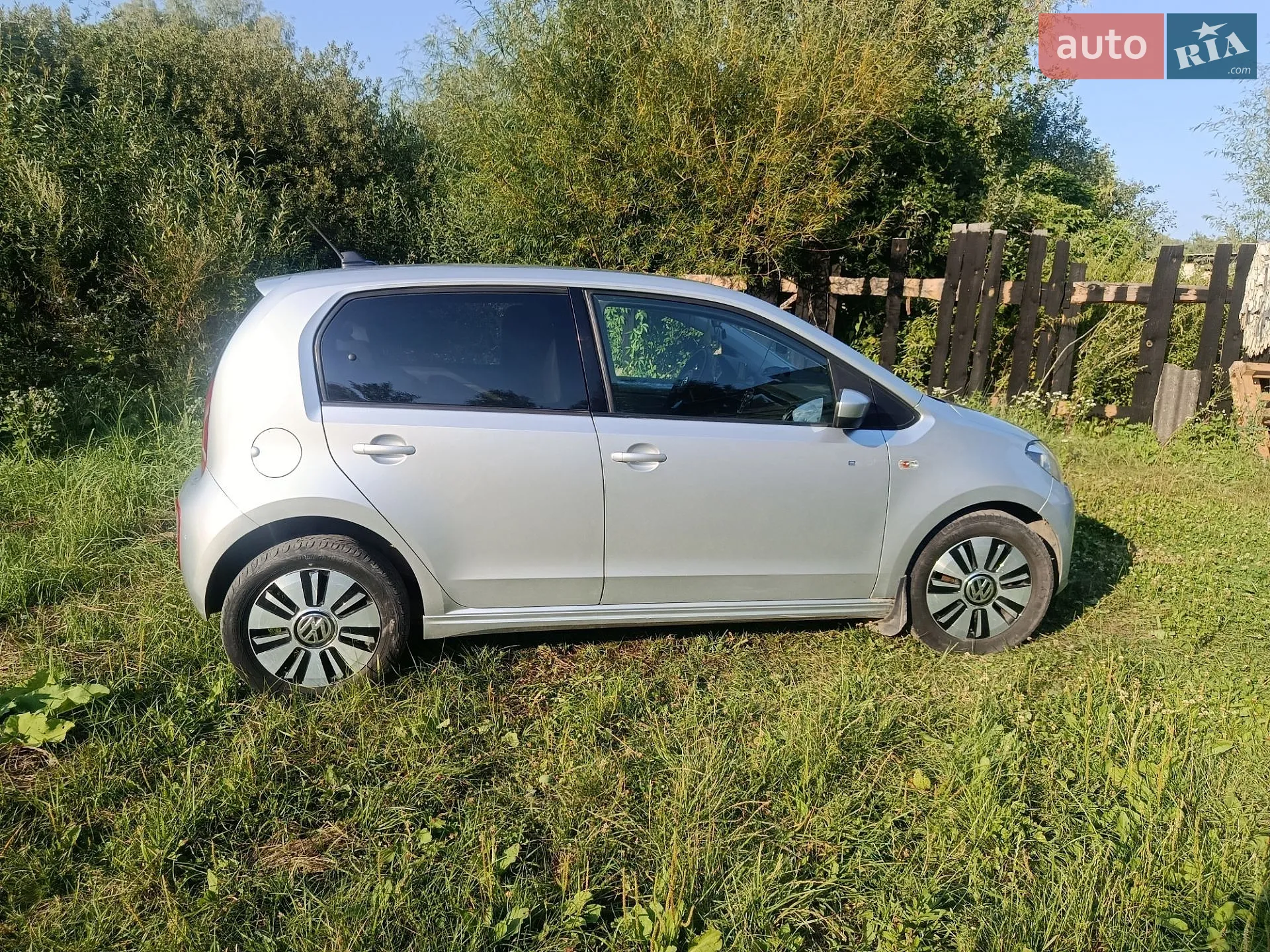Volkswagen e-Up, 2013