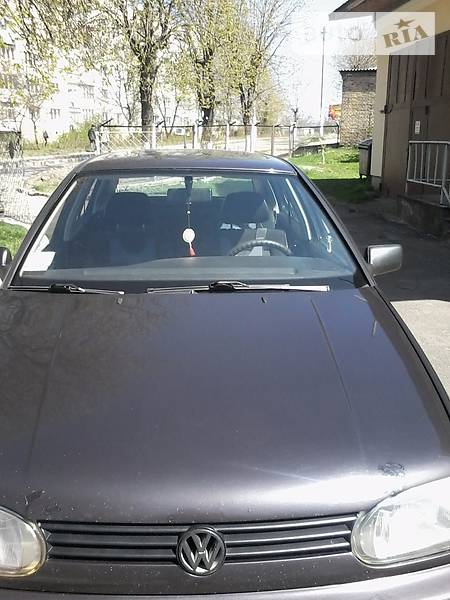 Volkswagen Golf, 1993