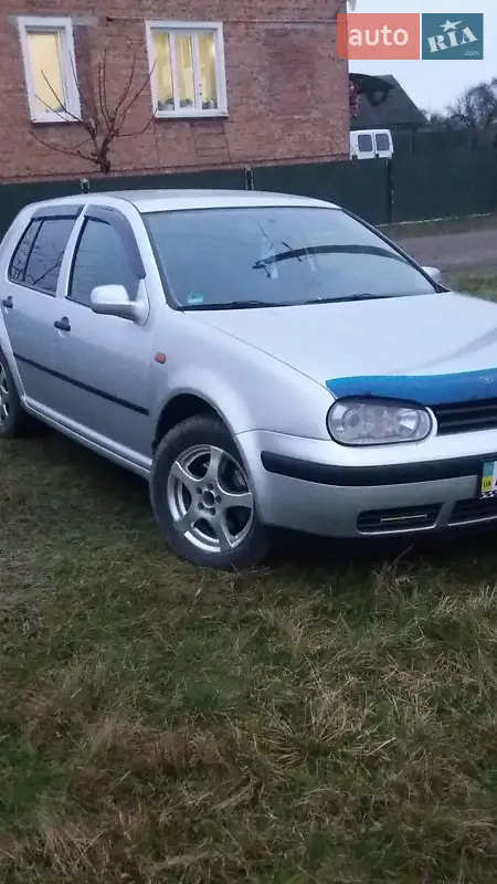 Volkswagen Golf, 1999