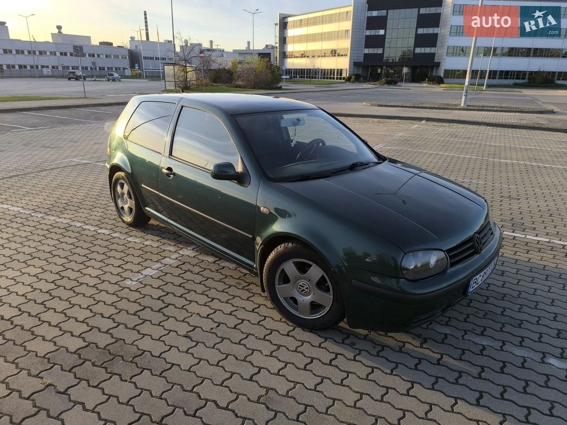Volkswagen Golf, 2000