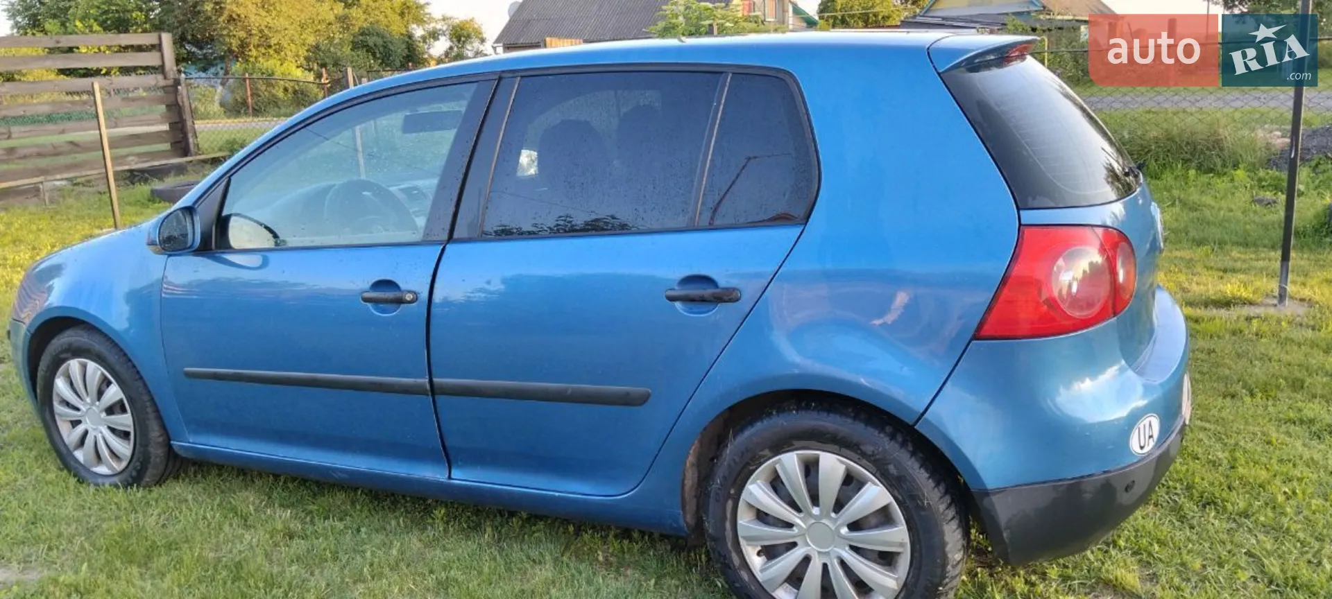 Volkswagen Golf, 2004