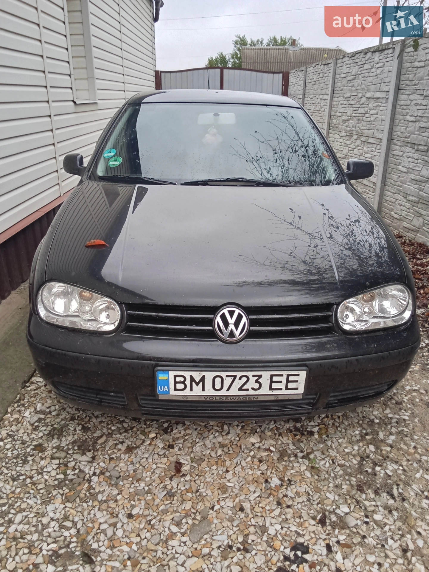 Volkswagen Golf, 2001