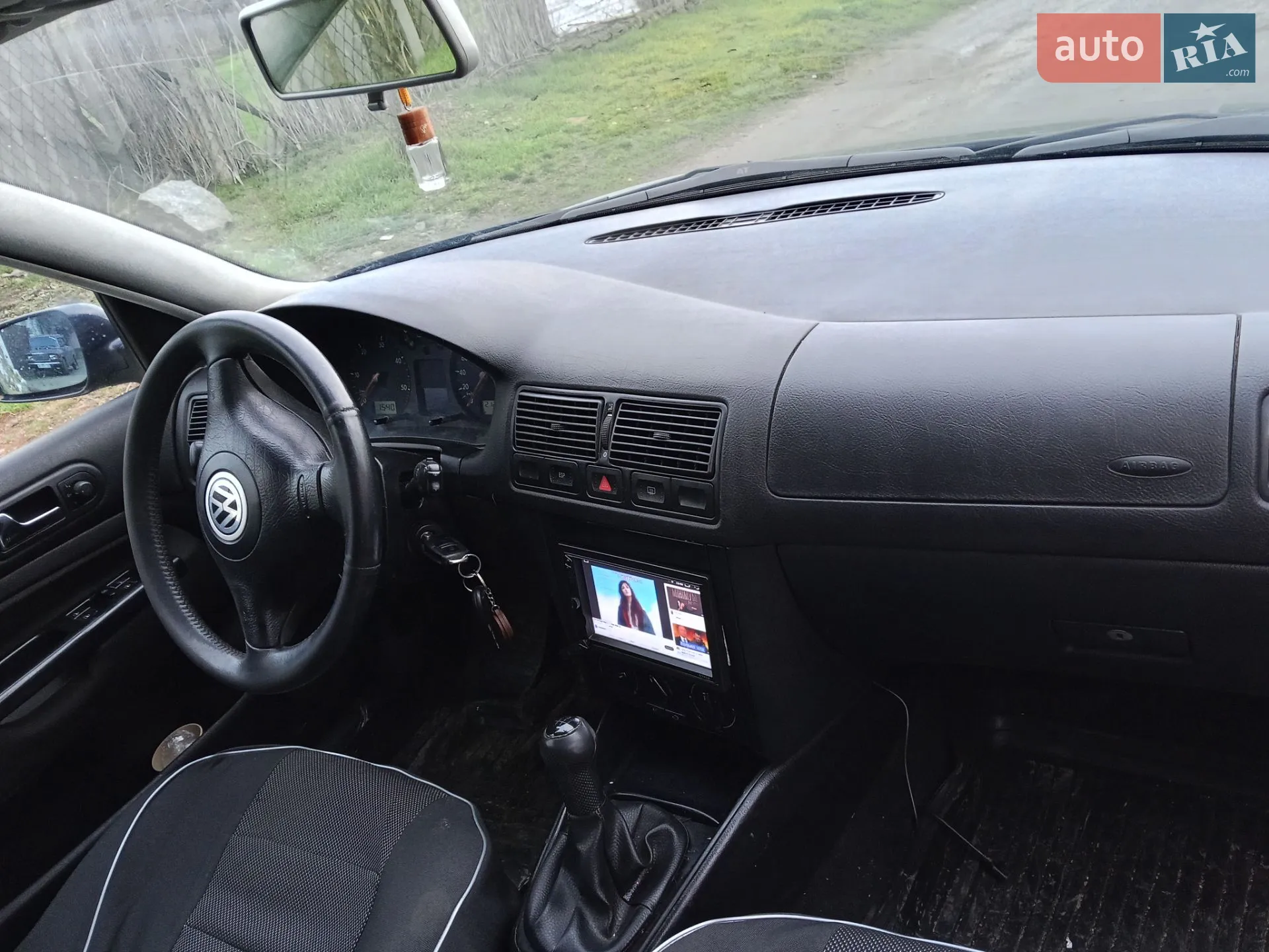 Volkswagen Golf, 2001