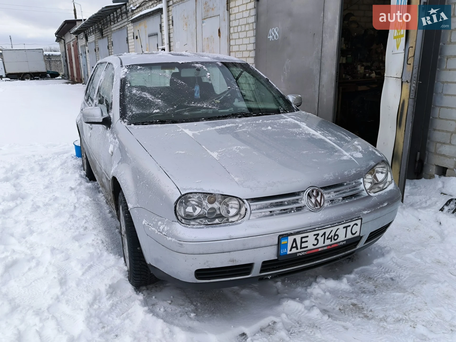 Volkswagen Golf, 2000