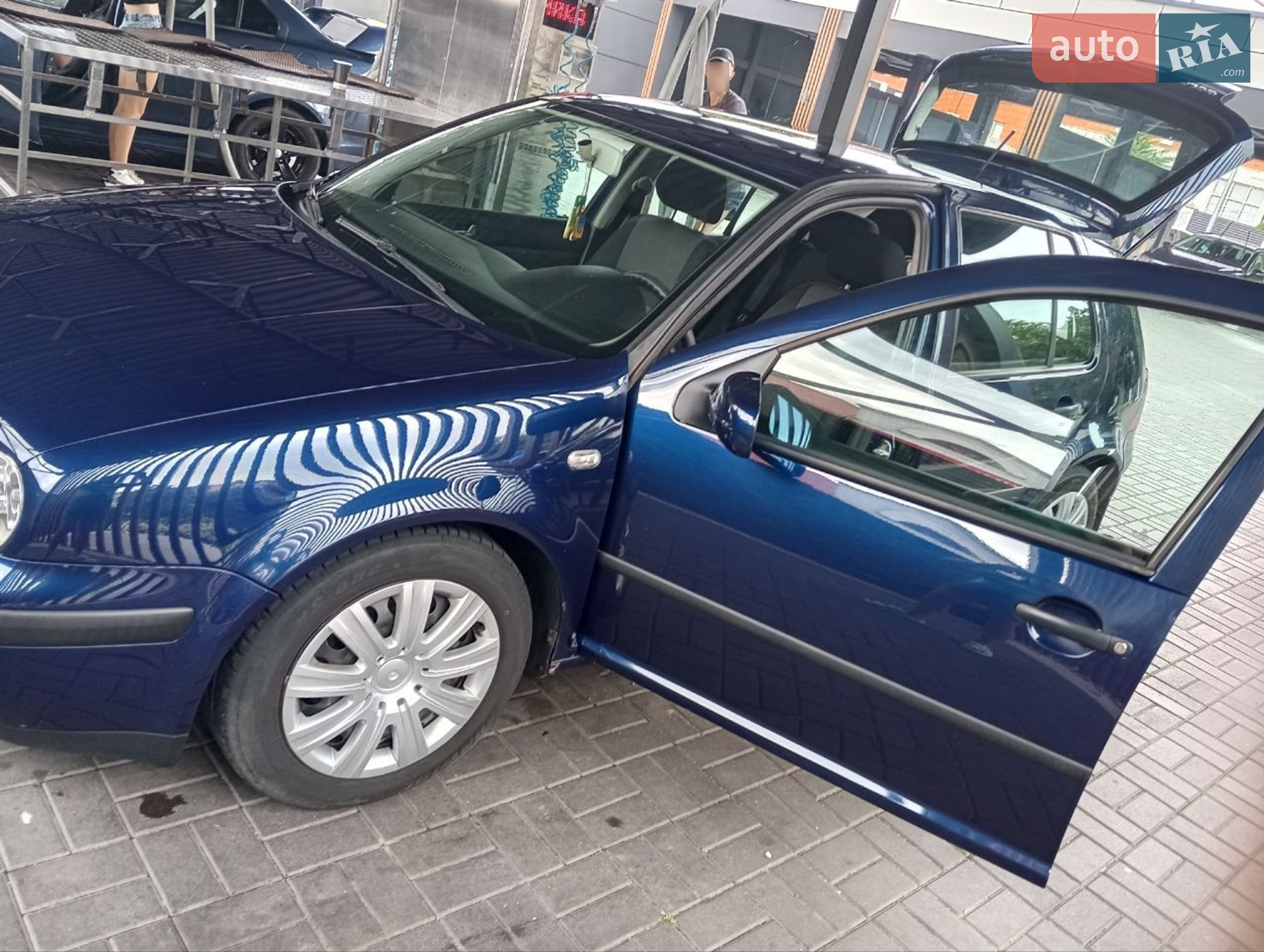 Volkswagen Golf, 2000