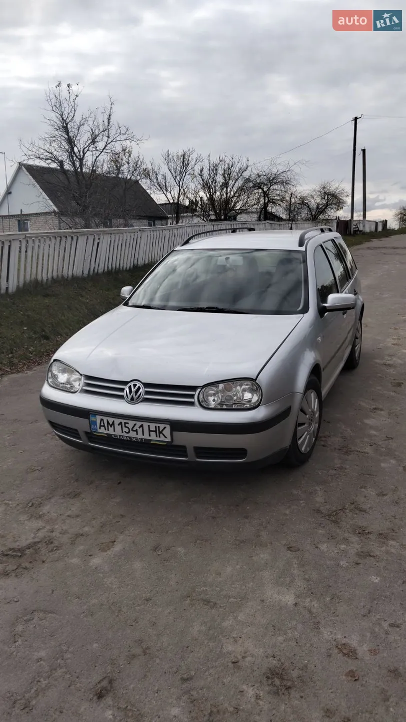 Volkswagen Golf, 2000
