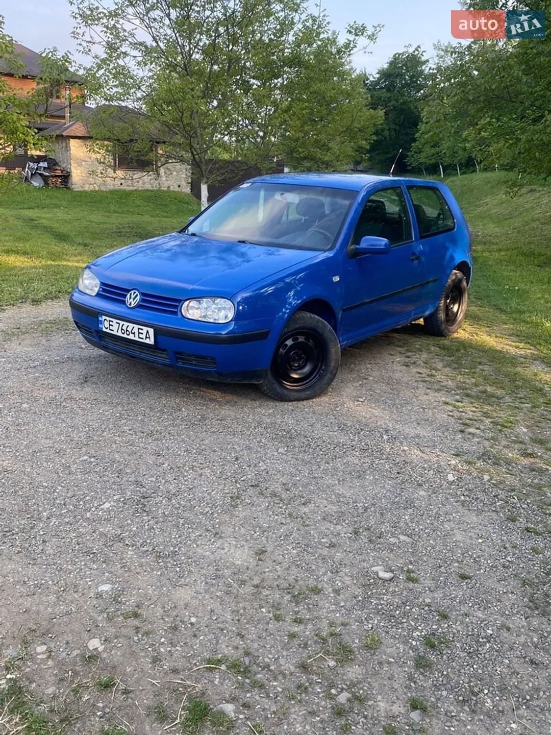 Volkswagen Golf, 2000