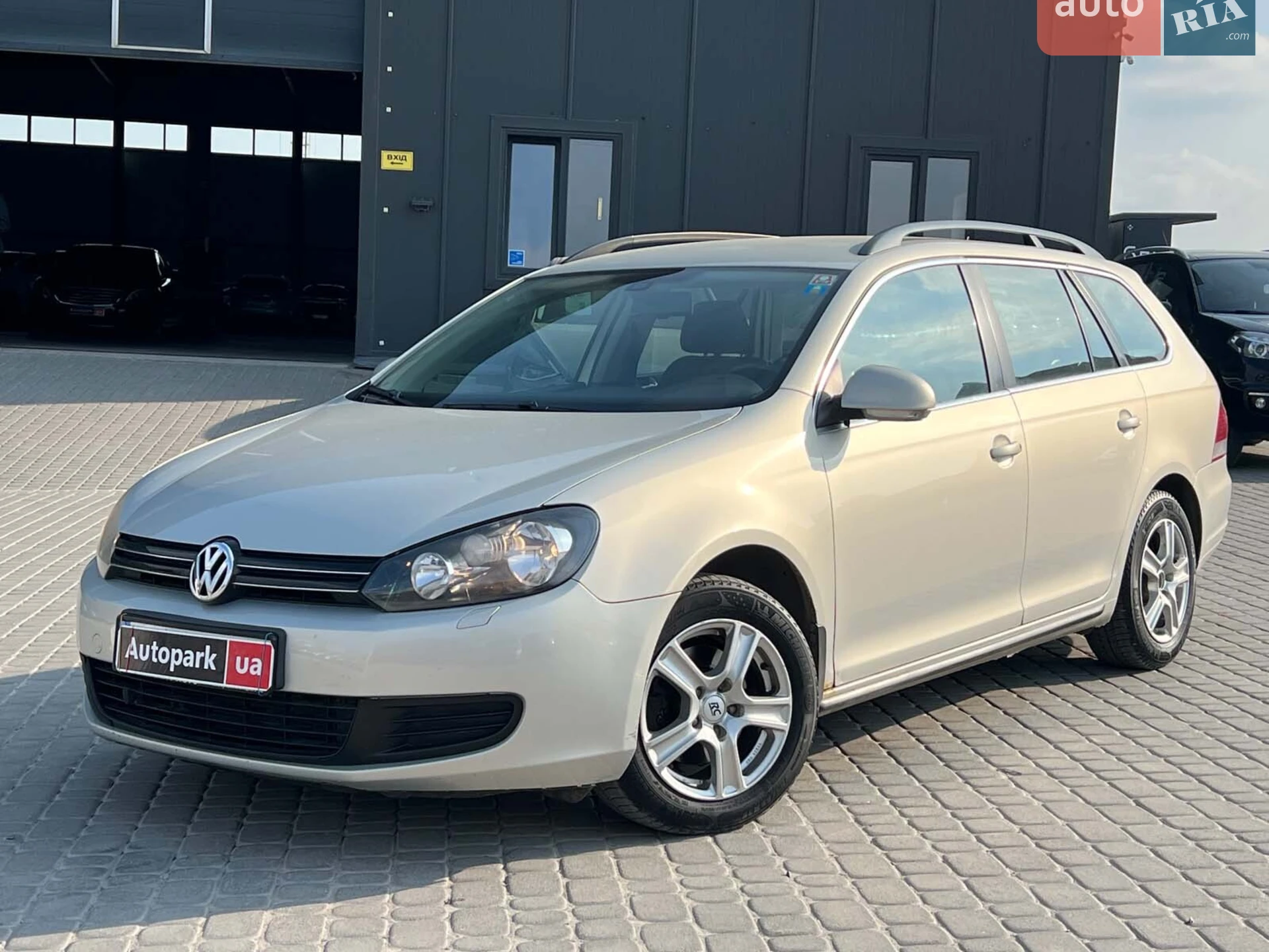 Volkswagen Golf, 2010