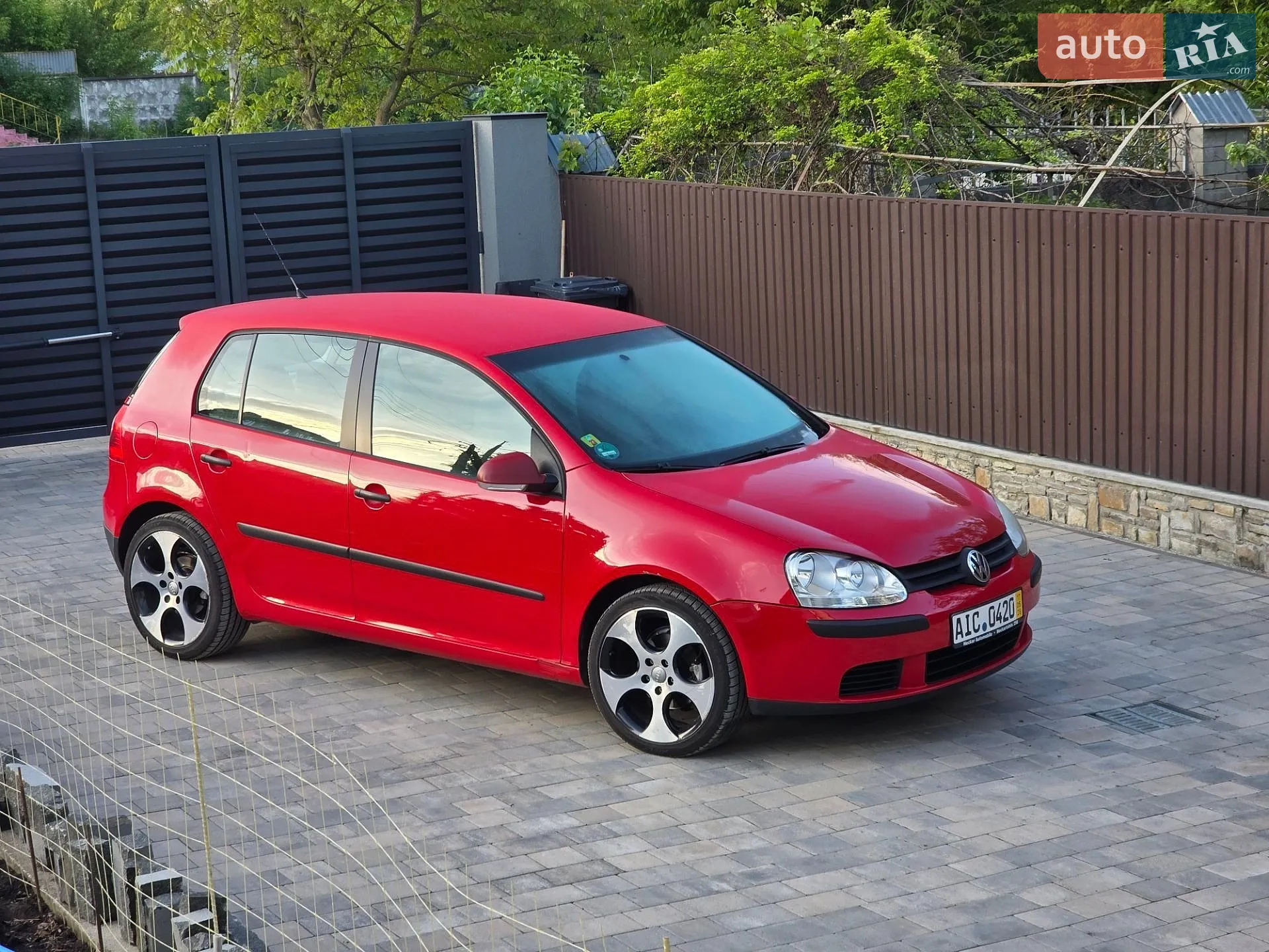 Volkswagen Golf, 2005