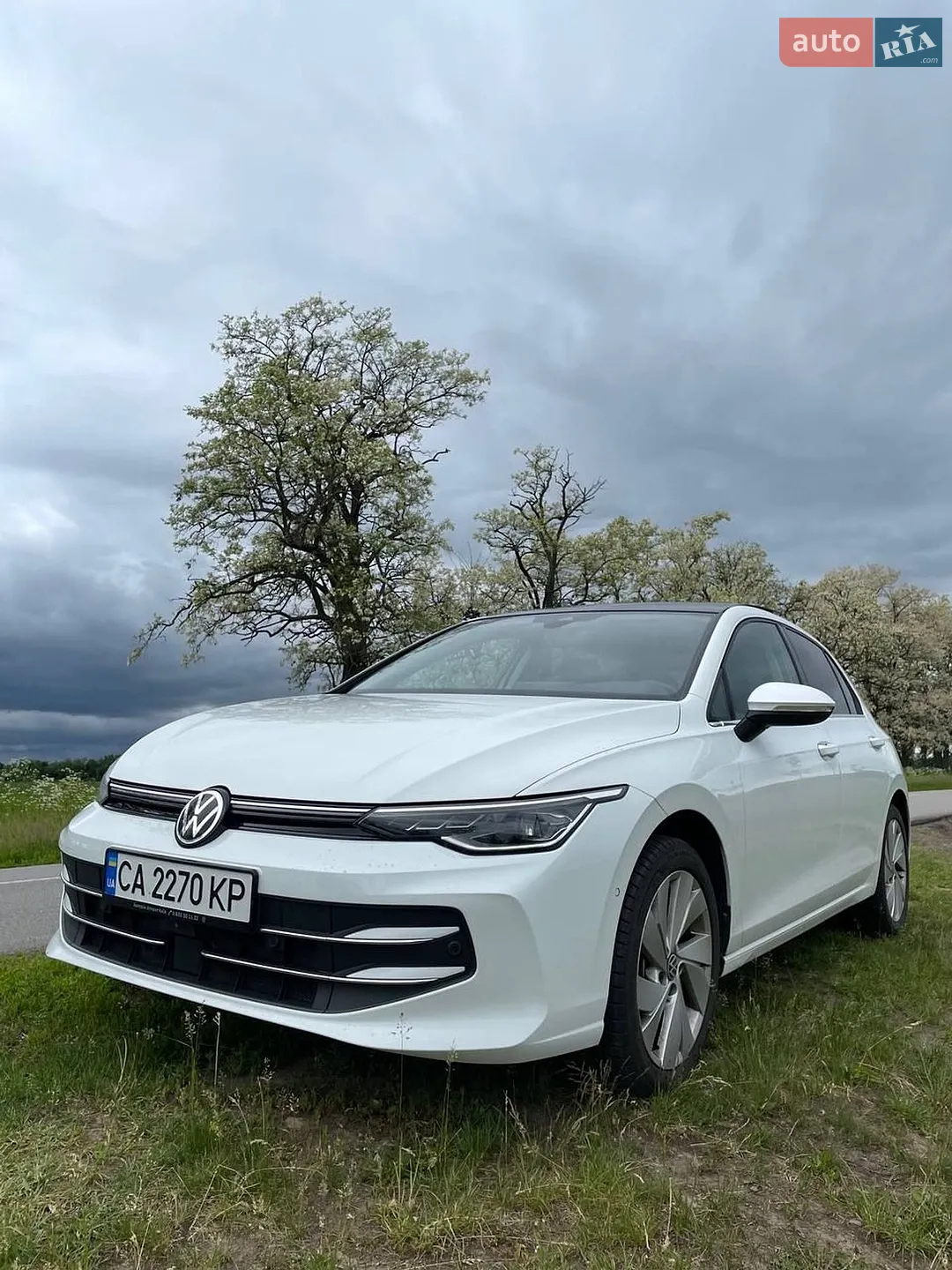 Volkswagen Golf, 2024