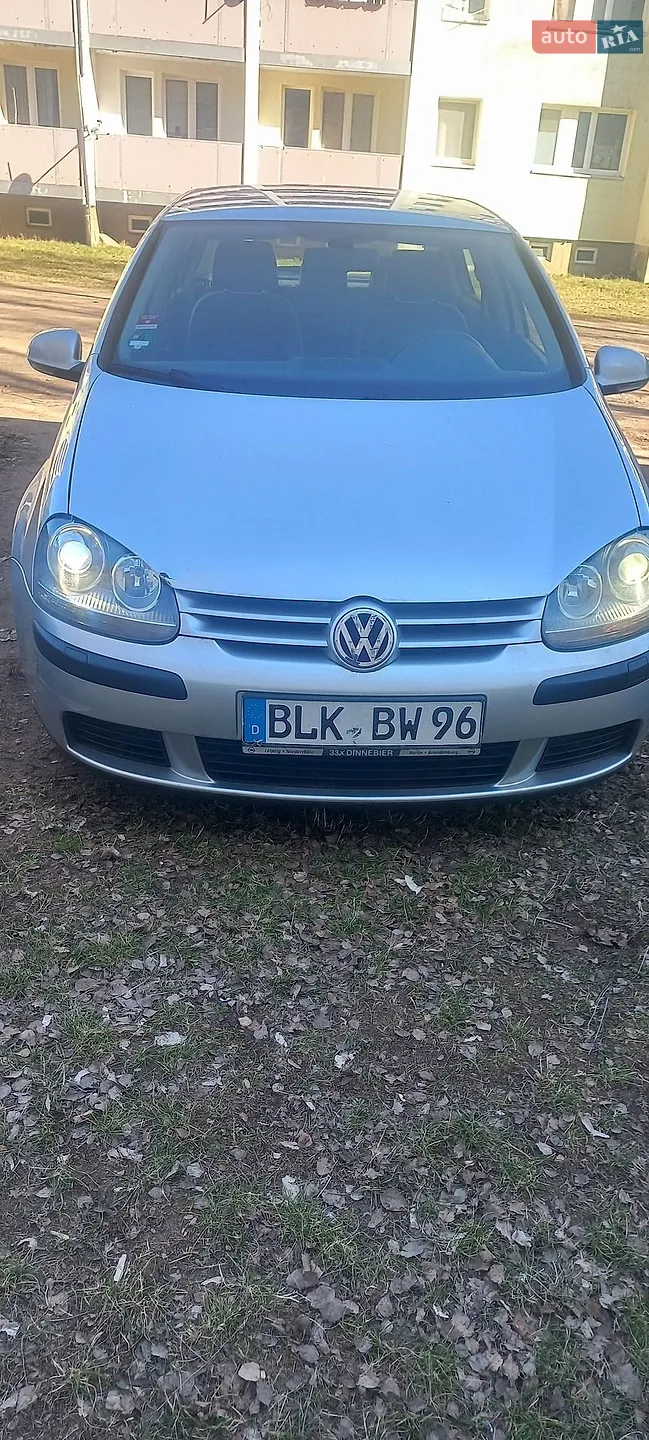 Volkswagen Golf, 2005