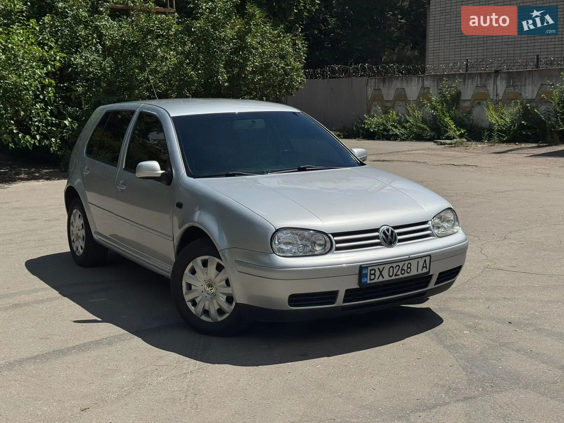 Volkswagen Golf, 2002