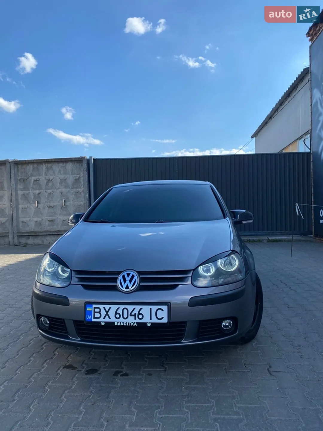 Volkswagen Golf, 2005