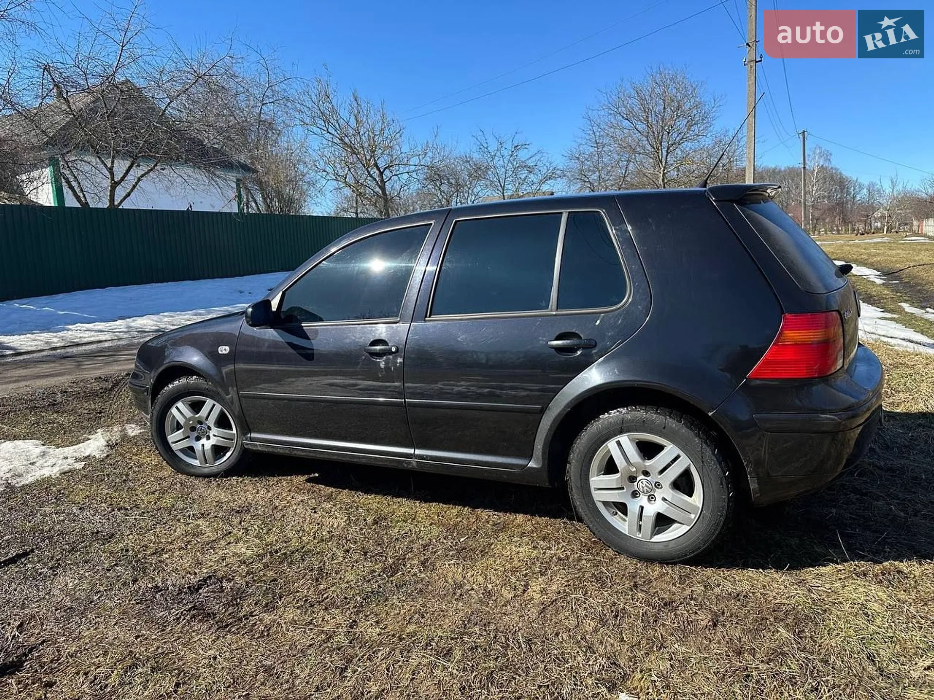 Volkswagen Golf, 2001