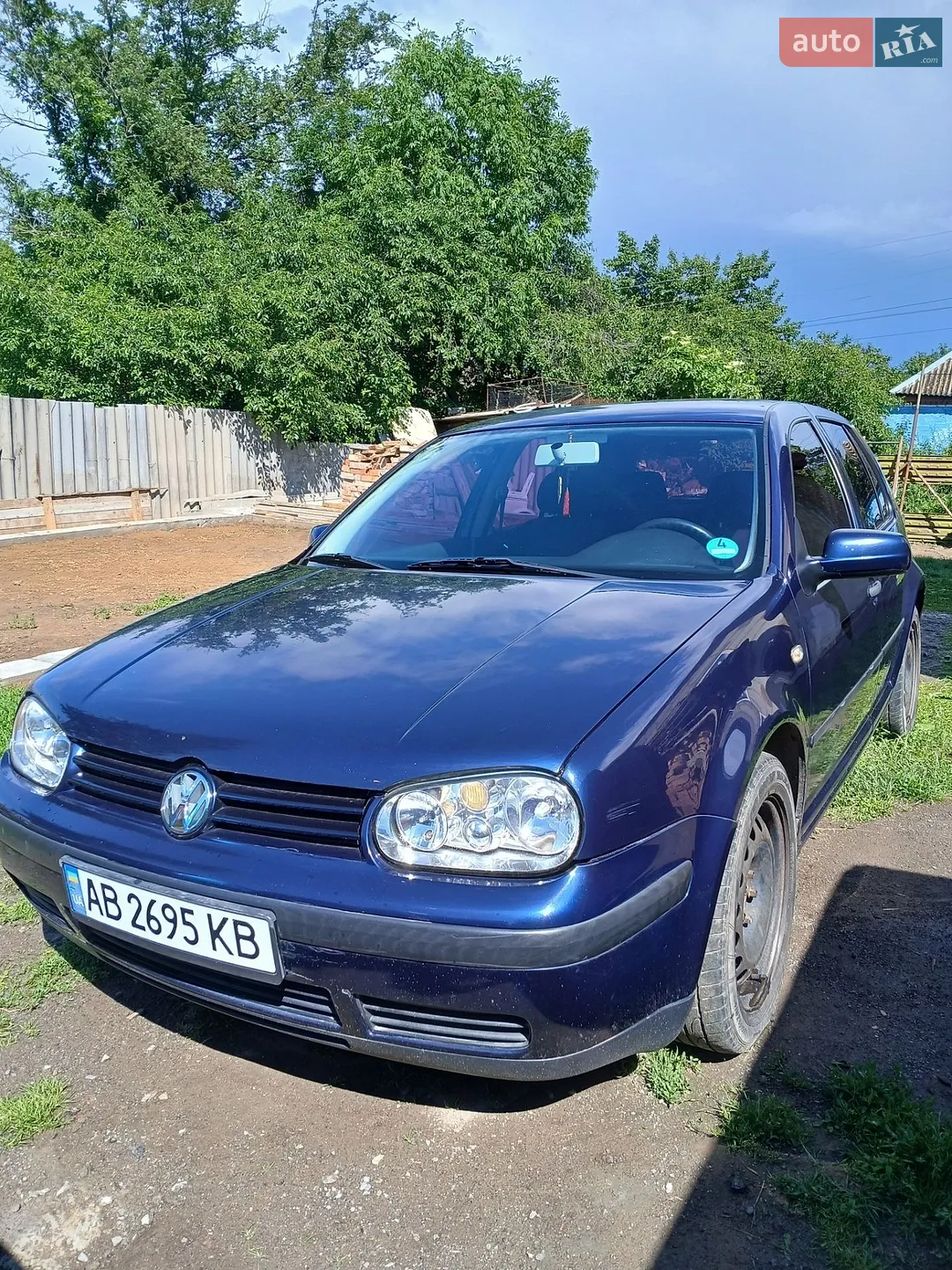 Volkswagen Golf, 2001