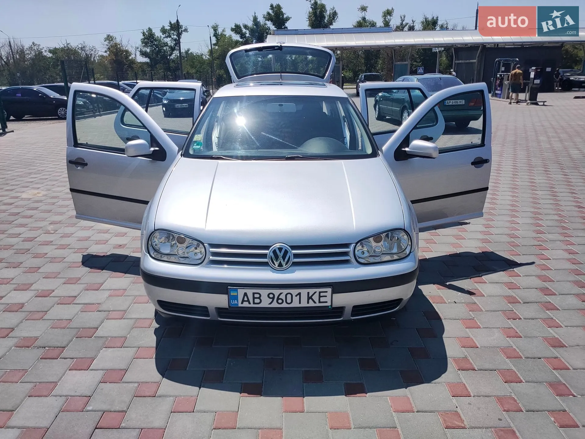 Volkswagen Golf, 2002