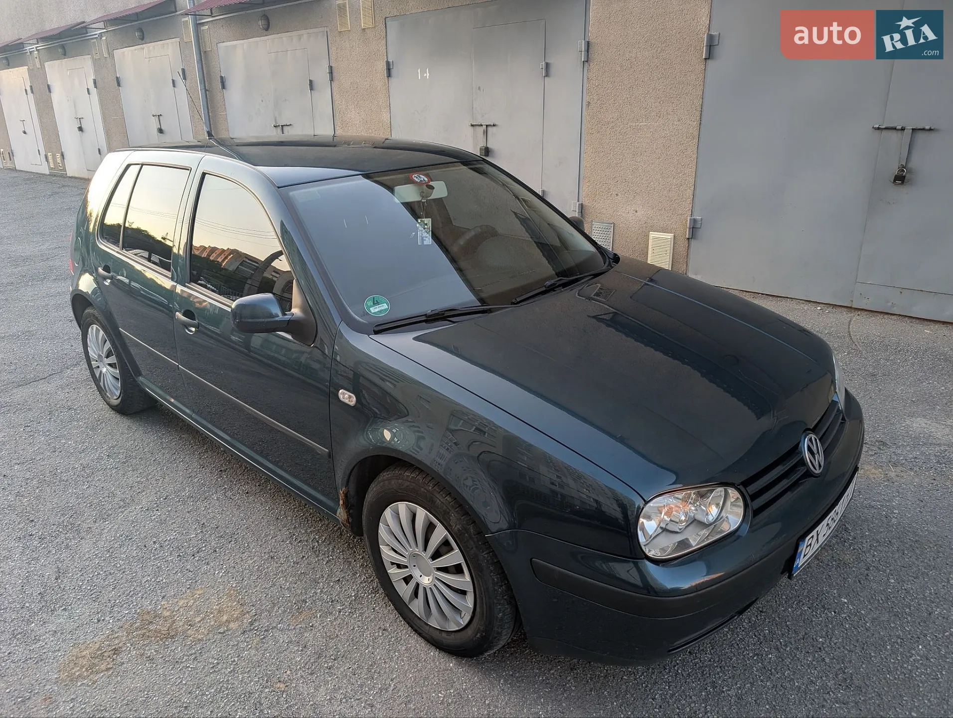 Volkswagen Golf, 2001