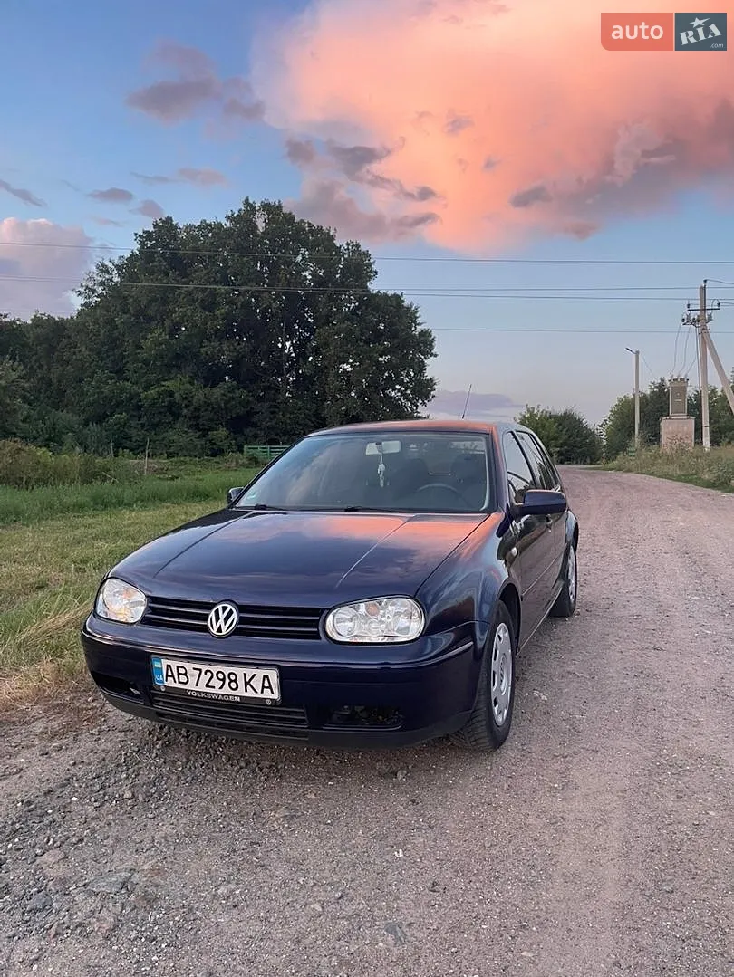 Volkswagen Golf, 2001