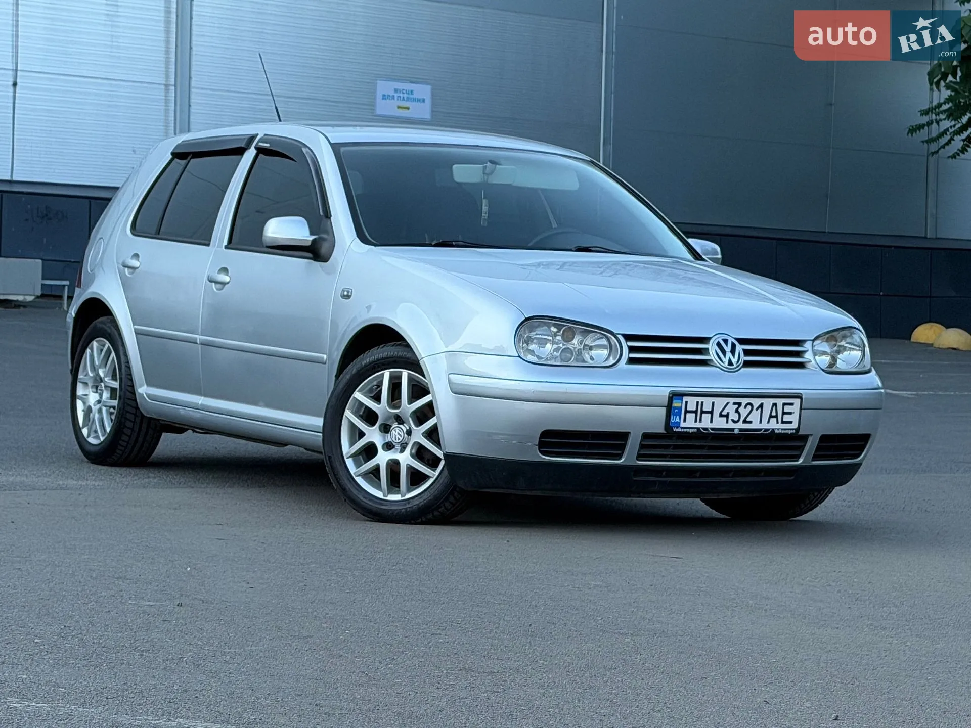 Volkswagen Golf, 2000