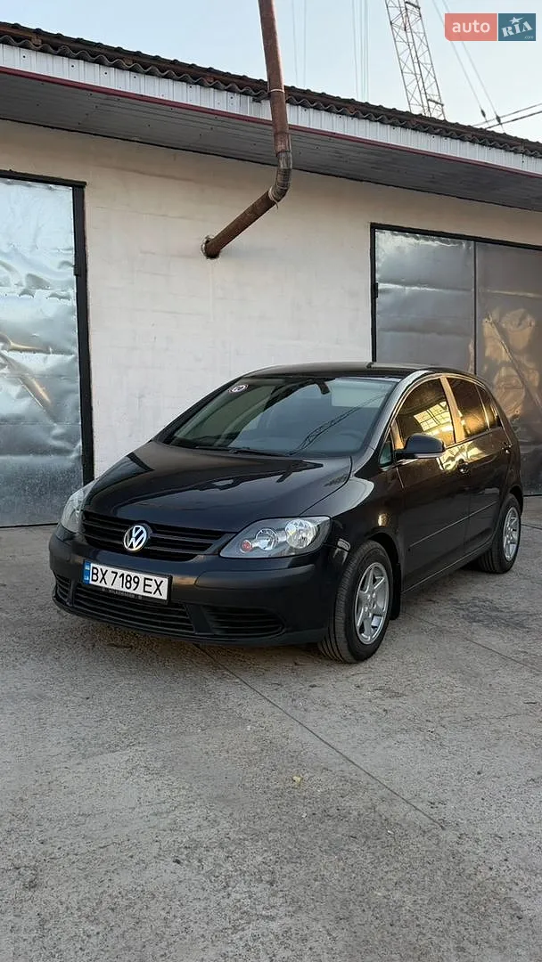 Volkswagen Golf, 2005
