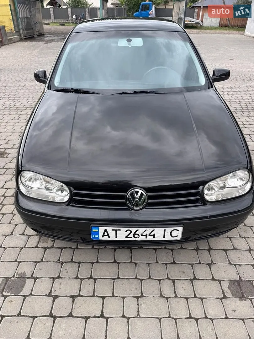 Volkswagen Golf, 2002