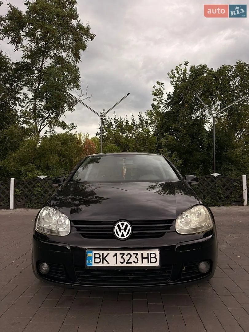 Volkswagen Golf, 2004