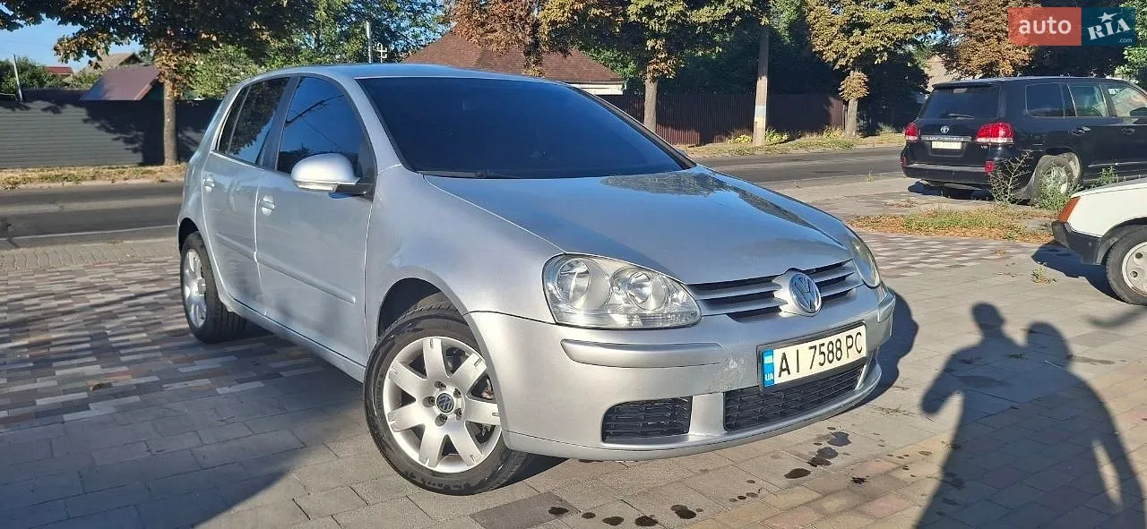 Volkswagen Golf, 2004