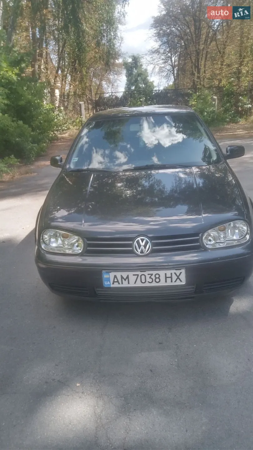Volkswagen Golf, 2000