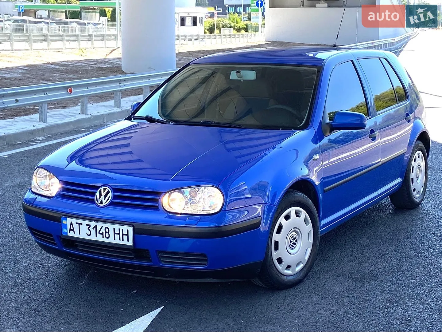 Volkswagen Golf, 2001