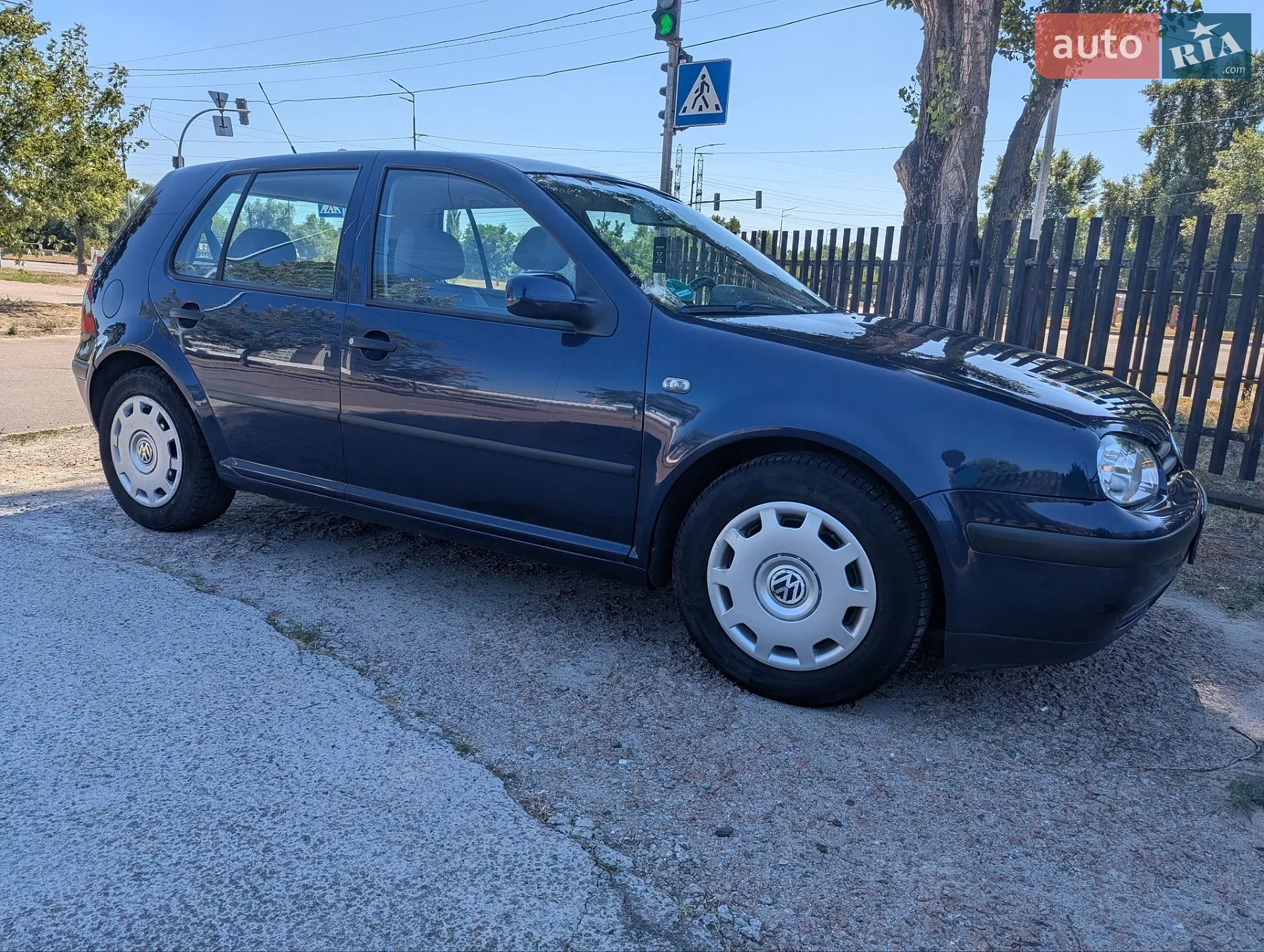 Volkswagen Golf, 2001