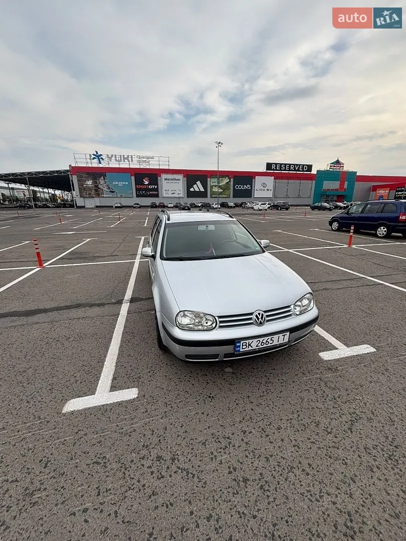 Volkswagen Golf, 2003