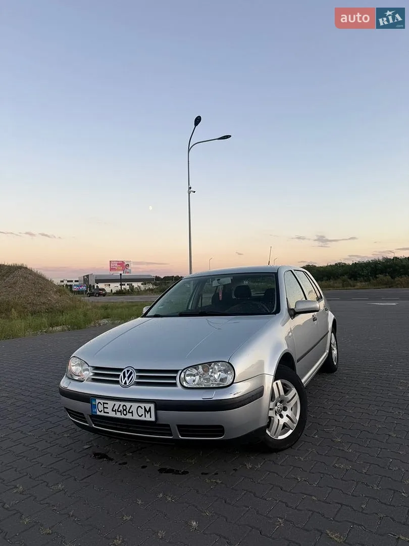 Volkswagen Golf, 2001