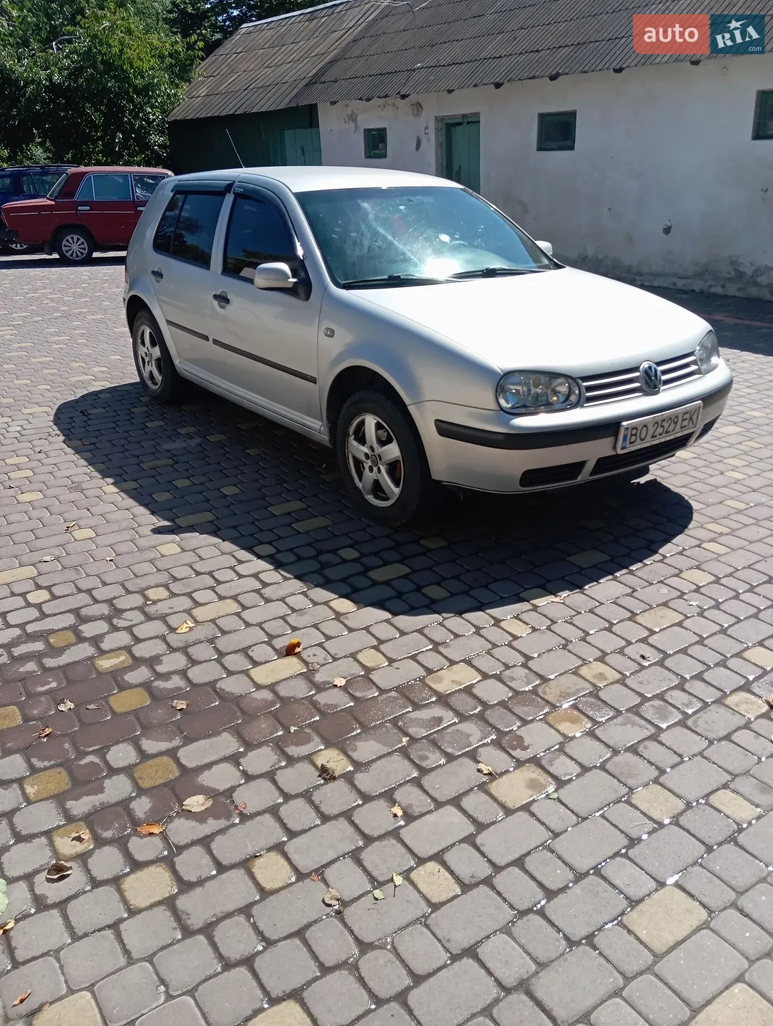 Volkswagen Golf, 1998