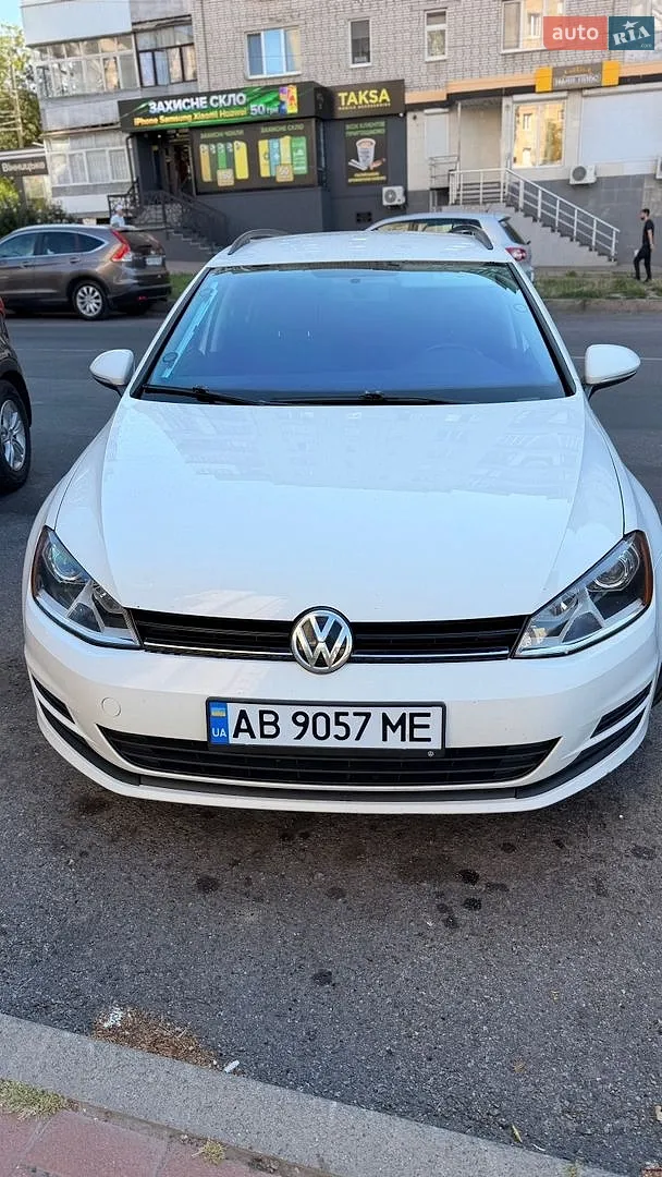 Volkswagen Golf, 2015