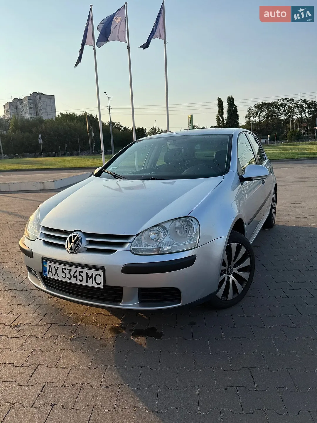 Volkswagen Golf, 2005