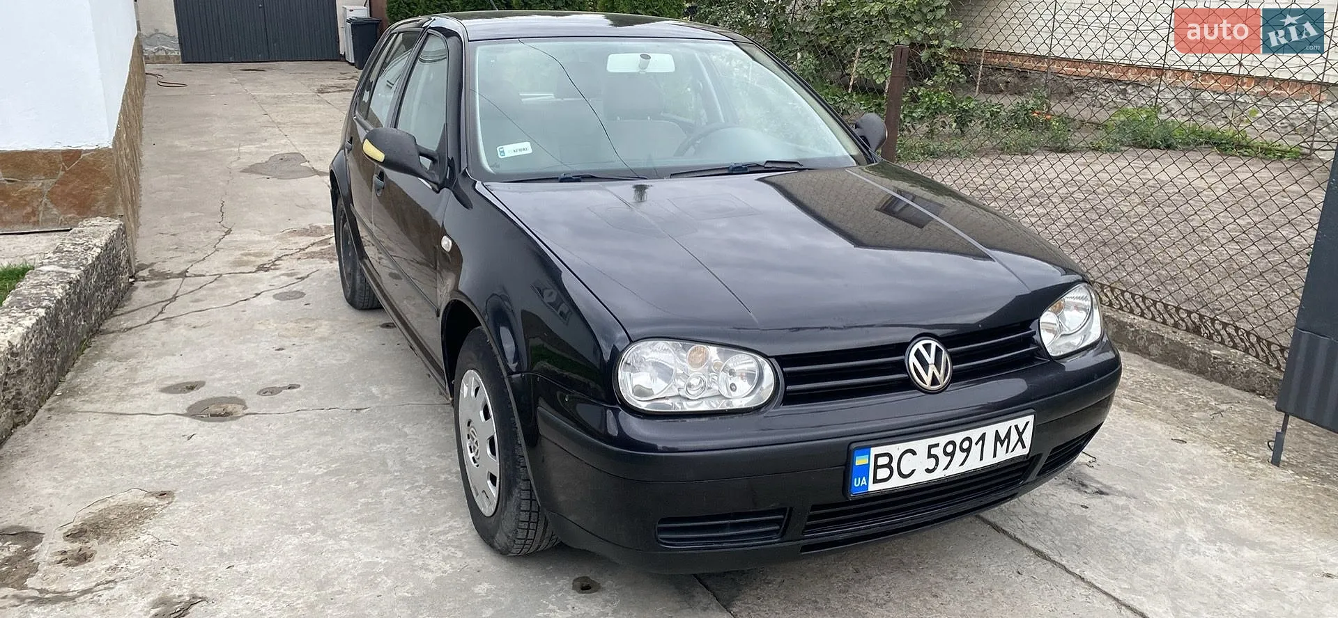 Volkswagen Golf, 2001