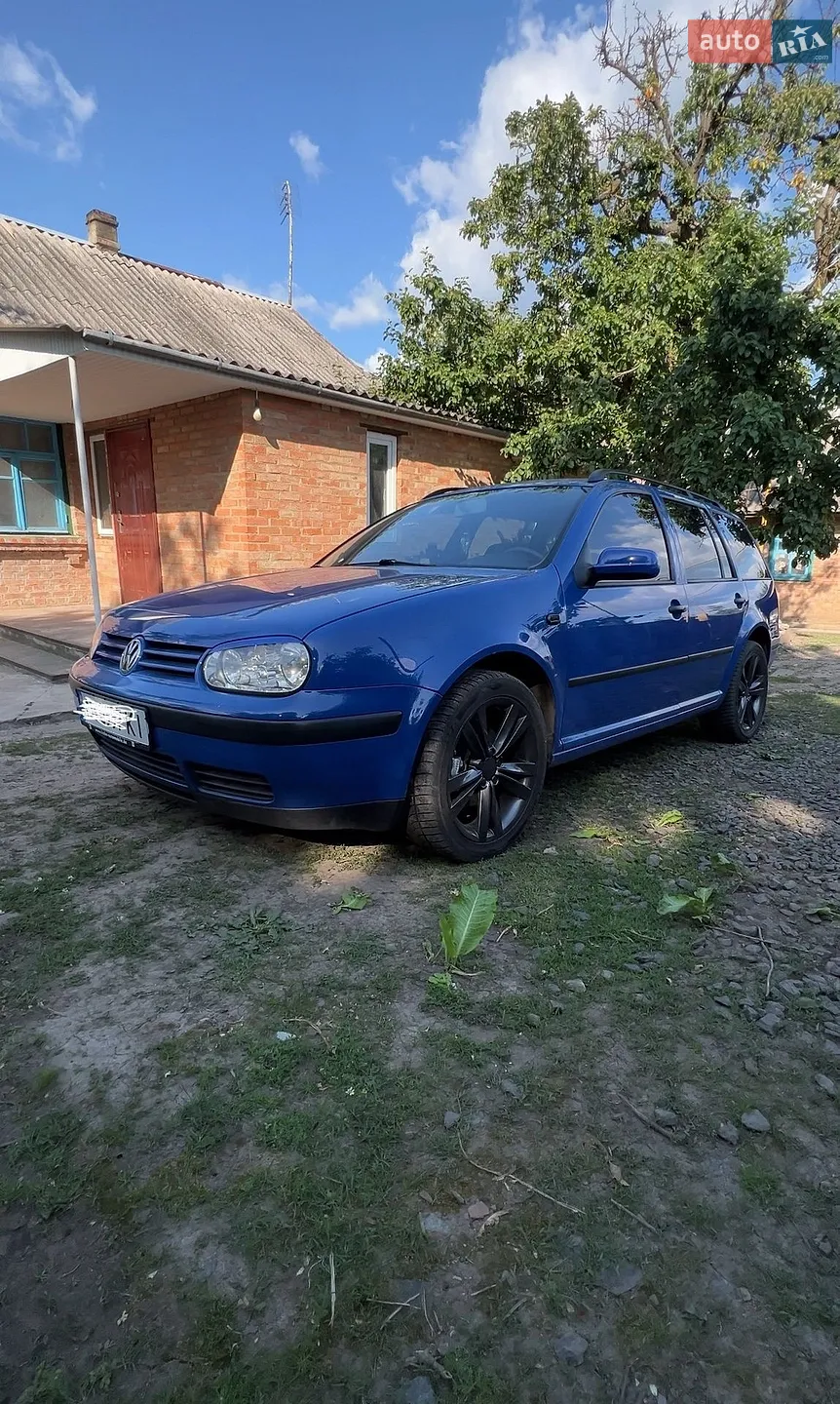 Volkswagen Golf, 2000