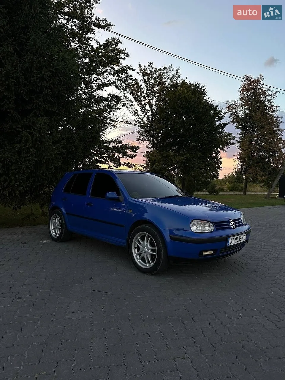 Volkswagen Golf, 2000