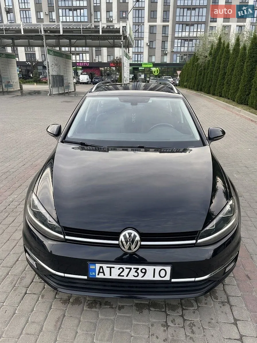 Volkswagen Golf, 2020